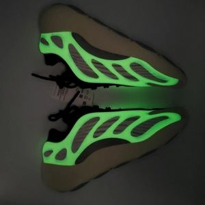 Adidas Yeezy 700 V3 Azael